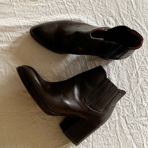 Alberto Fermani Zarah Black Leather Ankle Boots